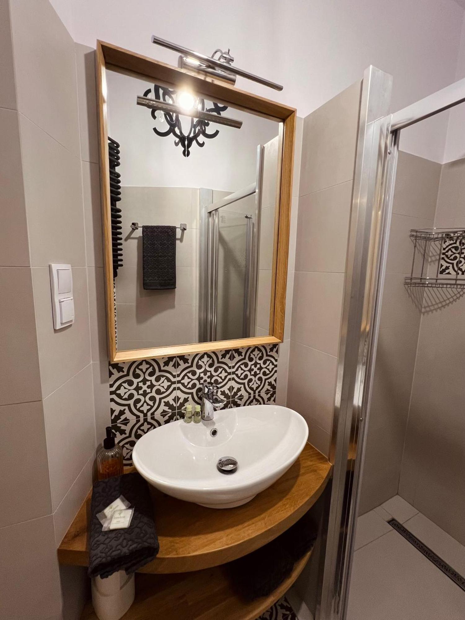 Apartament Rozy Cracovia Exterior foto